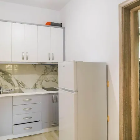 Mateo Apartment Qazim Pali